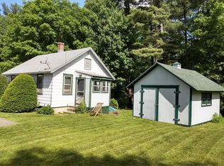 32 Jenks St, Amherst, MA 01002
