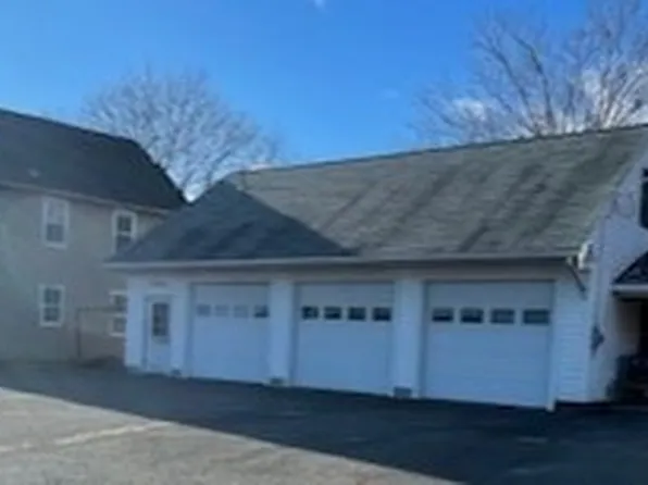 604 Bridge Rd, Northampton, MA 01060