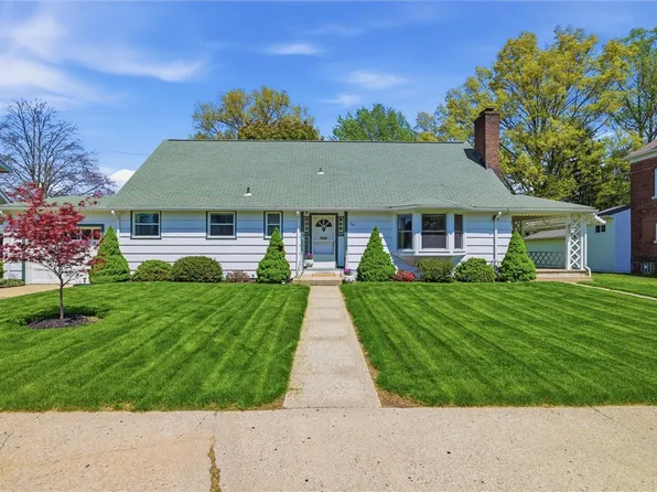 221 E Edgewood Ave, New Castle, PA 16105
