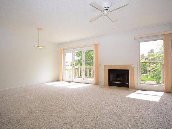3rd image of 3395 Bent Trail Dr