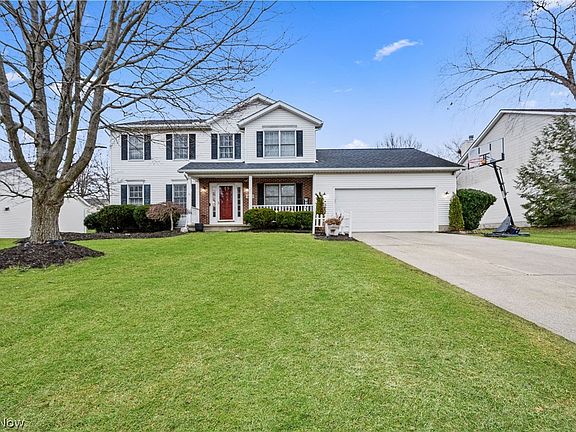 2nd image of 994 Countryside Dr