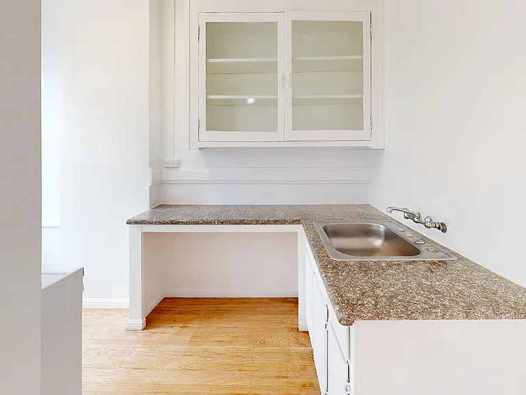 225 Fell Street — Photo 4