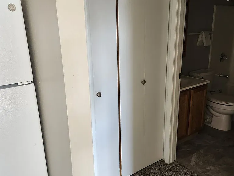 Pleasant Court Apartments — Photo 6