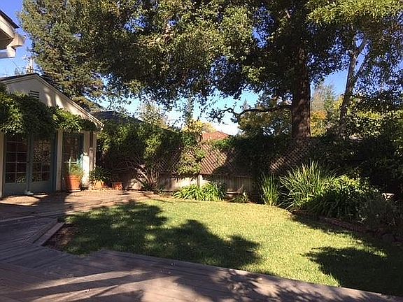 4th image of 356 Stanford Ave