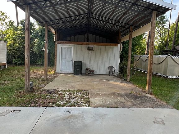 3rd image of 394 Maria Dr