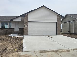 1840 S Lynnrae St, Wichita, KS 67207