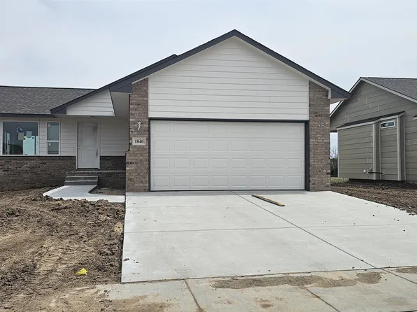 1840 S Lynnrae St, Wichita, KS 67207