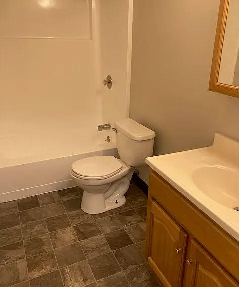 26 Greentree Ln #12 — Photo 8