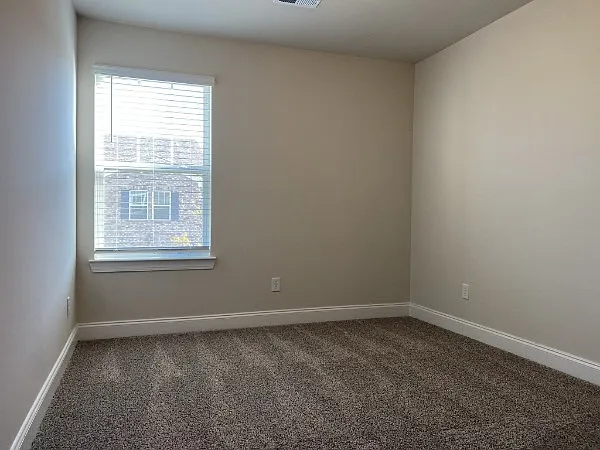 367 Coleman Ct — Photo 8