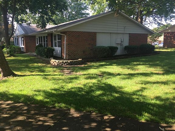 2nd image of 956B Aberdeen Dr