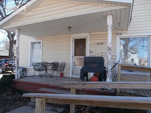 2nd image of 729 Clinton St