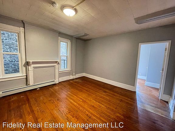 3rd image of 52 Benkard Ave #2