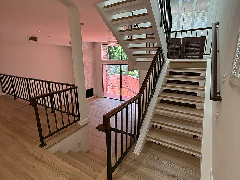 5345 White Oak Ave #G — Photo 31