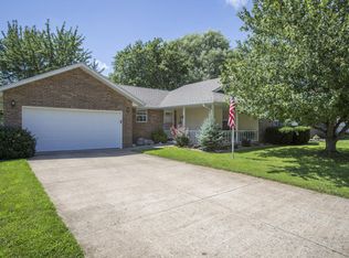 255 S Foster Ave, Springfield, MO 65802