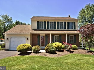 306 Tree Line Dr, Lansdale, PA 19446