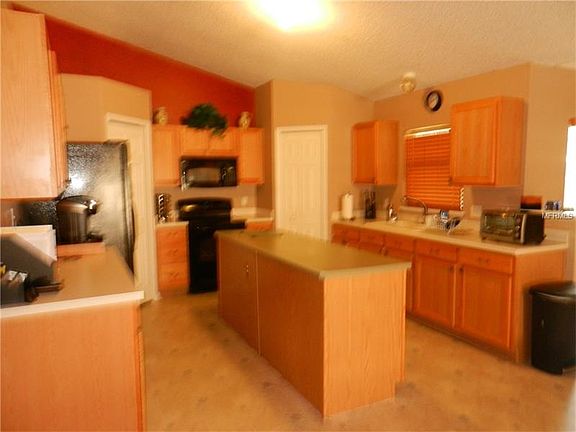 5th image of 2572 Courtland Blvd
