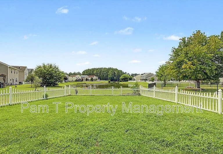 4 Bainbridge Way — Photo 28