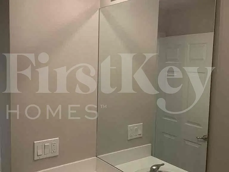 3354 SW Ludlow St — Photo 19