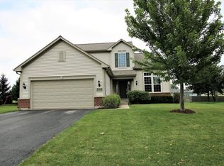 3116 Erika Ln, Carpentersville, IL 60110