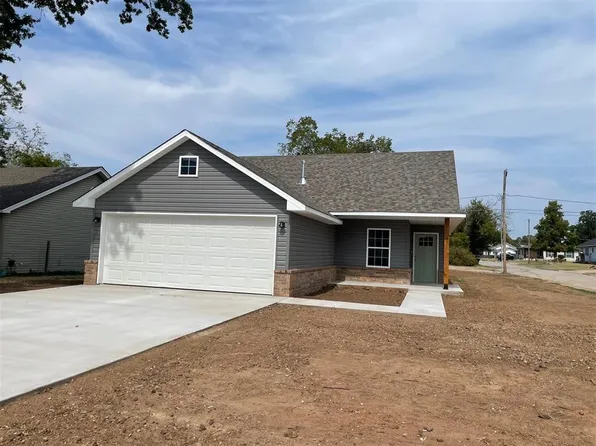202 W Rosa St, Shawnee, OK 74804