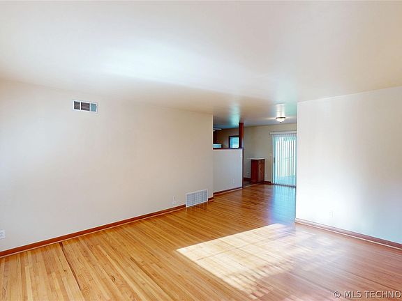 3rd image of 4103 S 38th West Ave