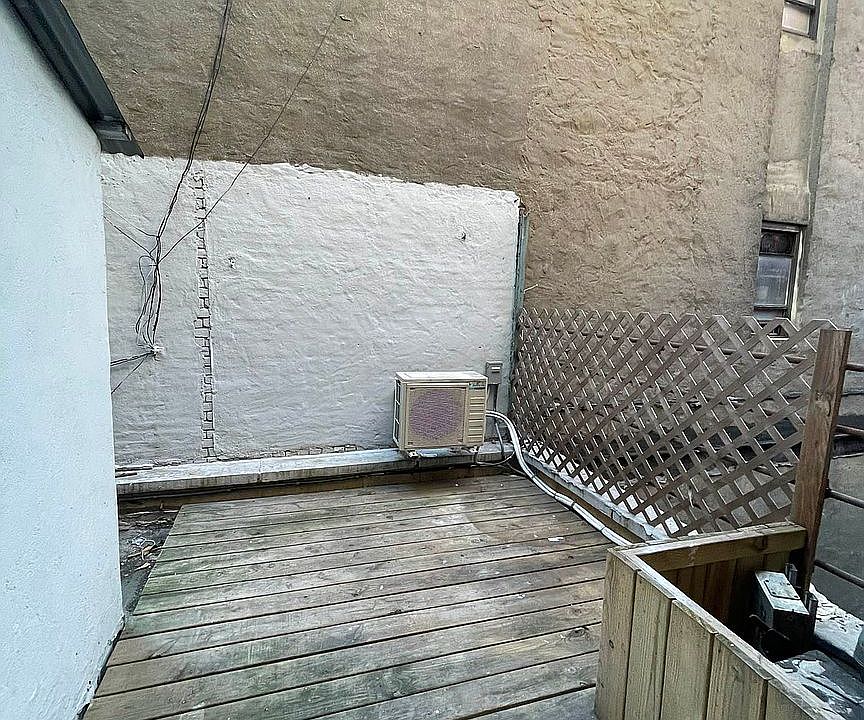 1st image of 21 Essex St #2B