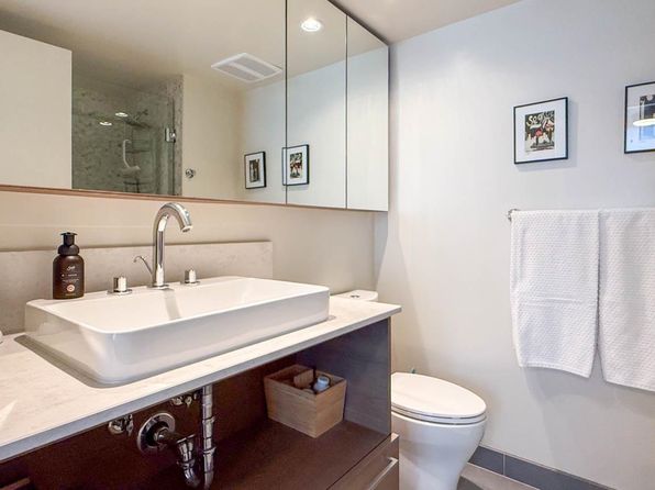 2 bedroom rental in Vancouver — photo 18