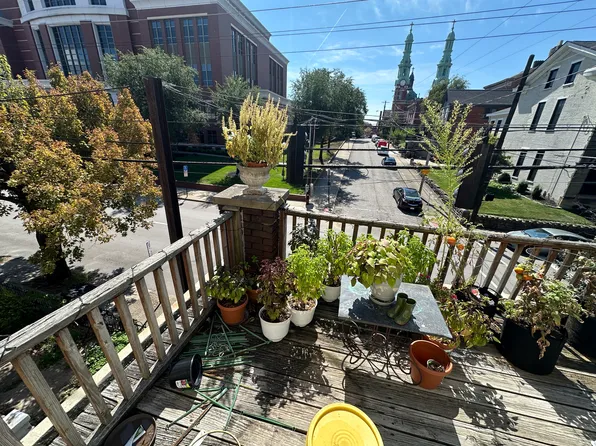 48 W 5th St APT 2, Covington, KY 41011