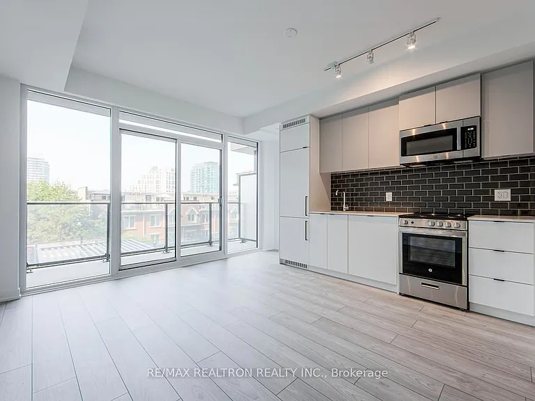 285 Dufferin St #303 — Photo 10