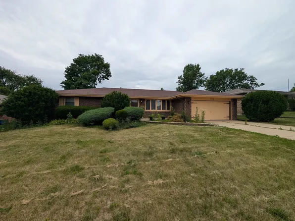 3516 Fleetwood Dr, Rockford, IL 61101