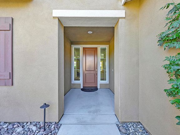 5th image of 43402 Hazelton Ln