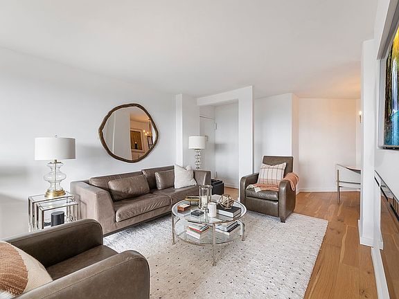 2nd image of 5800 Arlington Ave APT 9F