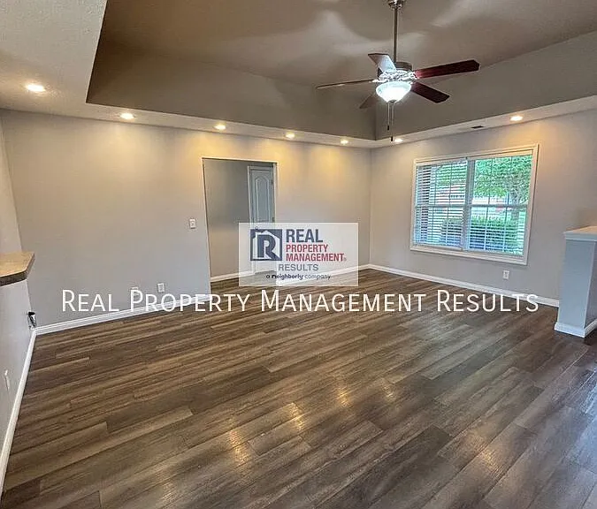 4789 Imperial Dr — Photo 3