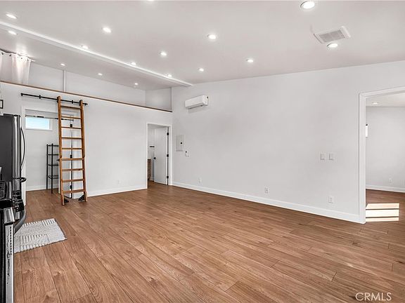 3rd image of 7799 Hindry Ave