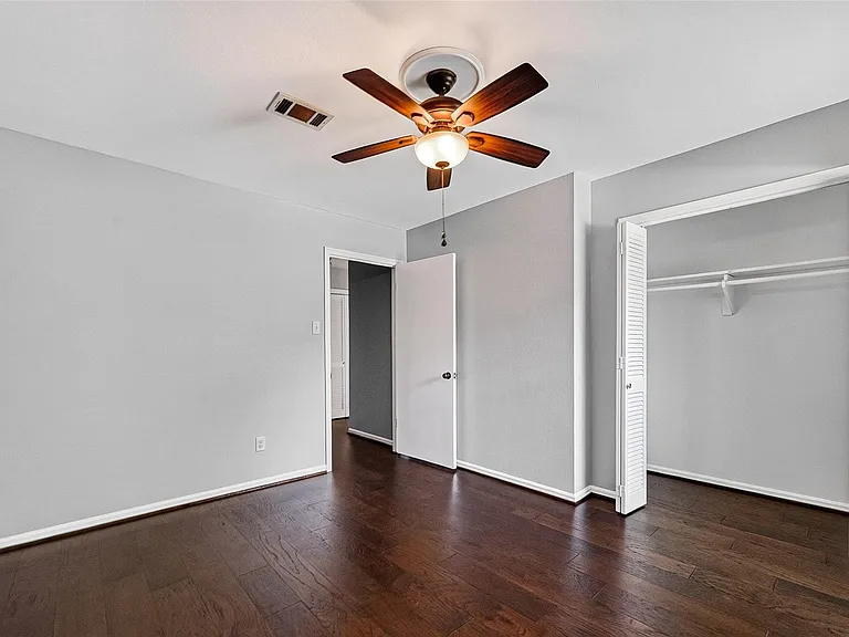 811 Thicket Ln — Photo 26