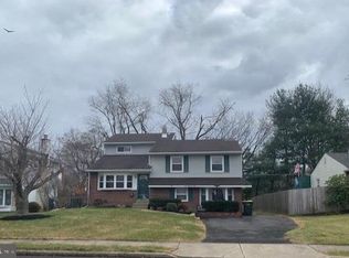 404 Willard Rd, Hatboro, PA 19040