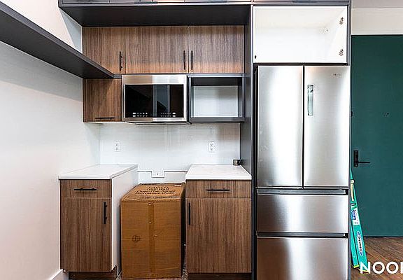 3rd image of 317 Franklin Ave #1