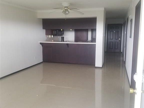 2nd image of 2900 Ashley Dr APT 401