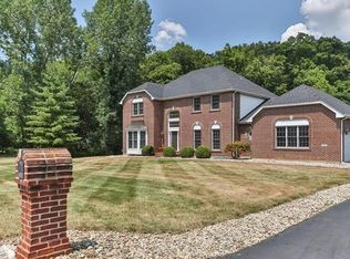 1406 Ridgetree Trails Dr, Ballwin, MO 63021