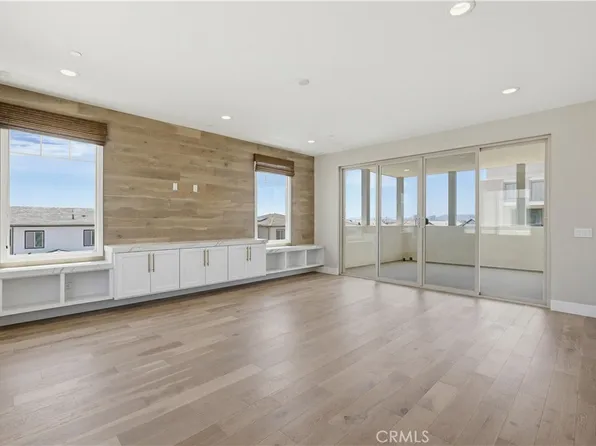 215 Carmine, Irvine, CA 92618