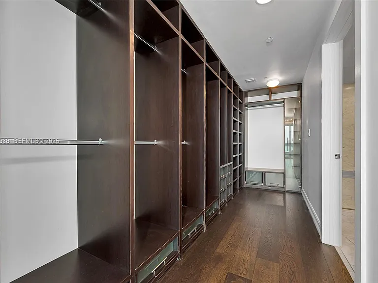 900 Biscayne Blvd #909 — Photo 33