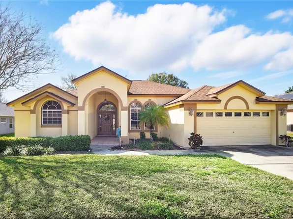 2471 Holly Berry Cir, Clermont, FL 34711