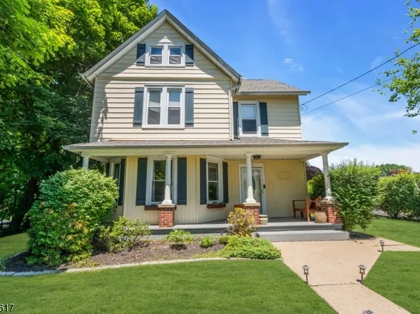 224 Alpha St, Alpha Boro, NJ 08865