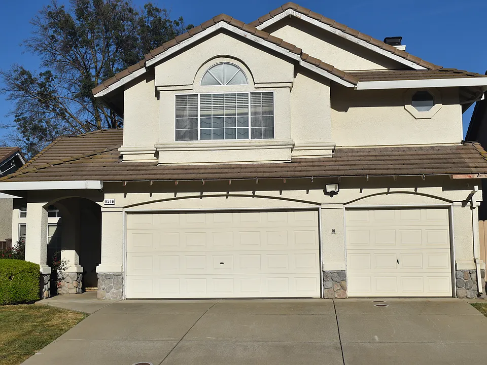 8516 Spring Azure Way