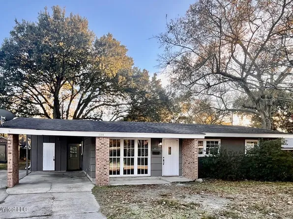 2304 Tucker Ave, Pascagoula, MS 39567