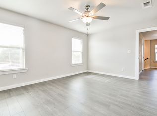 219 Lake Ct, Wolfforth, TX 79382