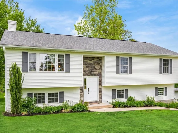 6835 Starner Ln, Nashport, OH 43830