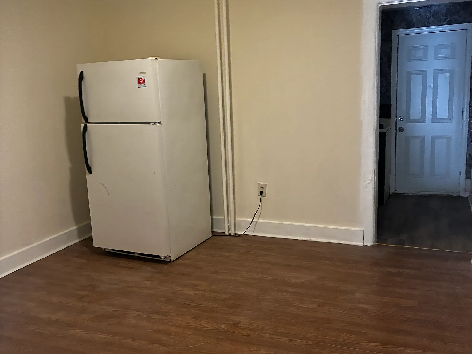 3 bed, 1192 sqft, $1,850 — Photo 1