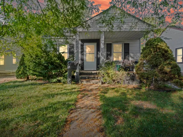 18941 Kingsville St, Harper Woods, MI 48225