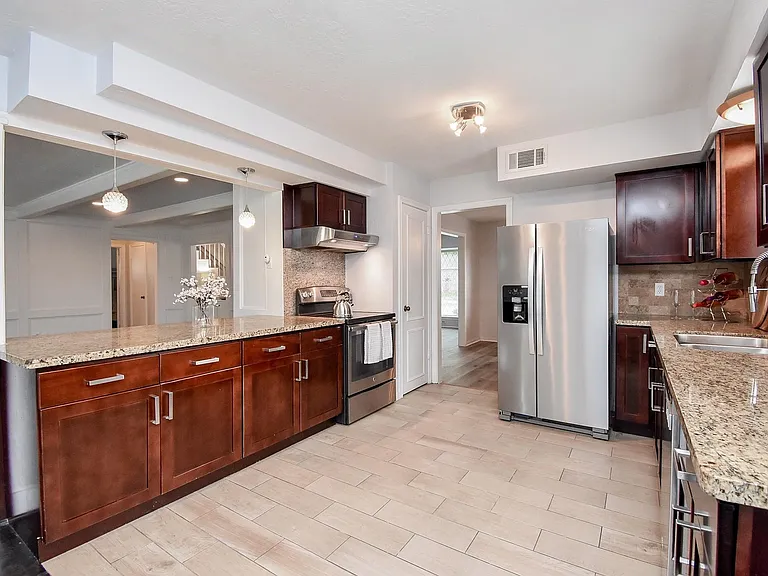 11506 Long Pine Dr — Photo 14
